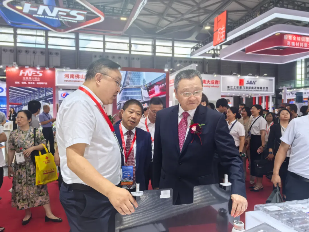明泰鋁業閃耀亮相2025中(zhong)國(guo)國(guo)際(ji)鋁工(gong)業展(zhan)覽會